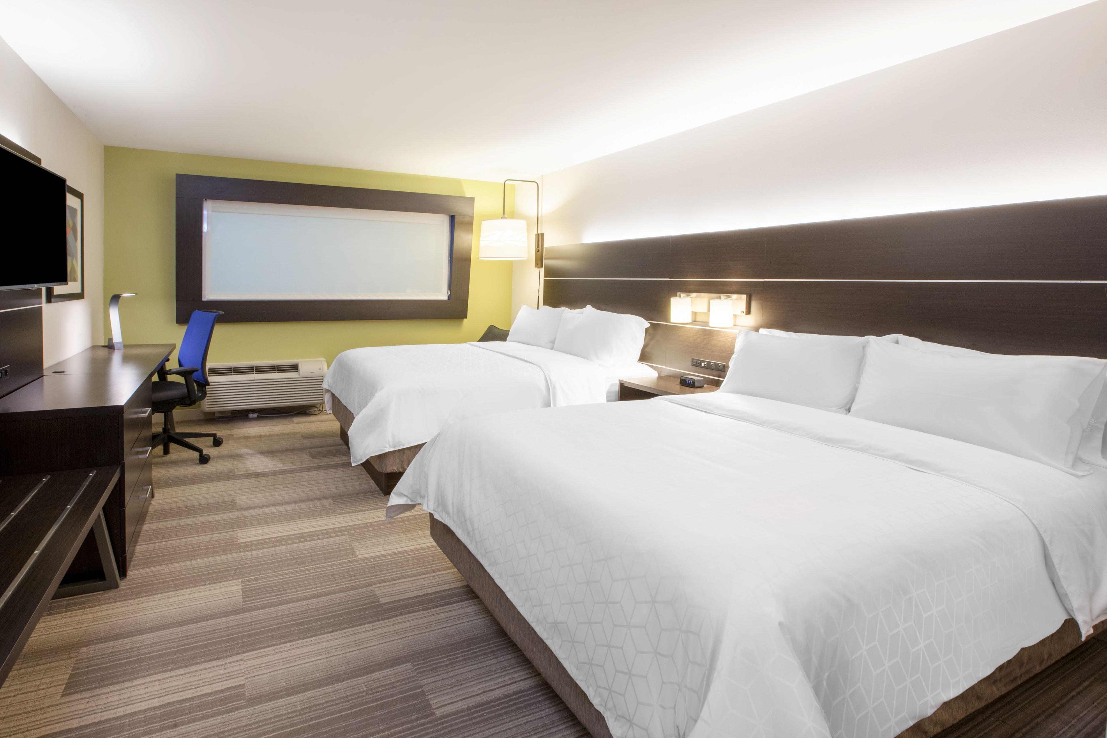 Holiday Inn Express & Suites Butler By Ihg Bagian luar foto